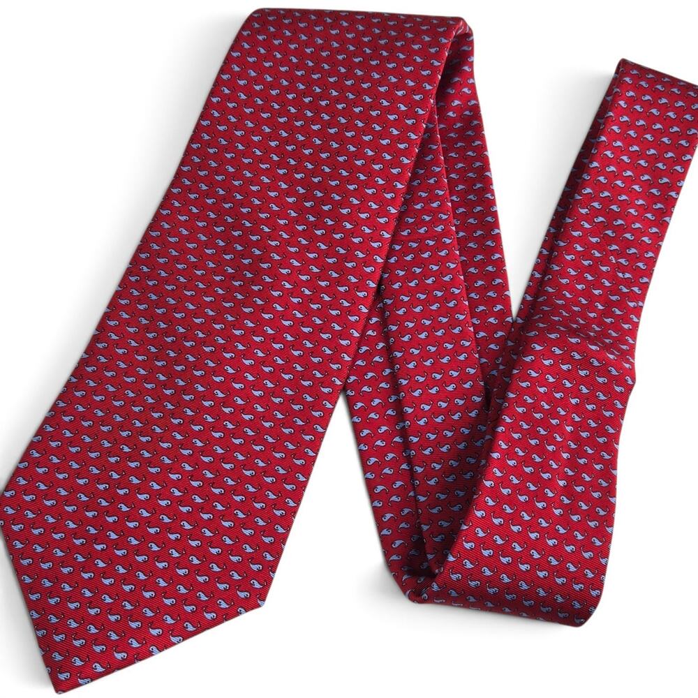 Brooks Brothers Makers Tie Red Whales 100% Silk Necktie USA Printed in Italy